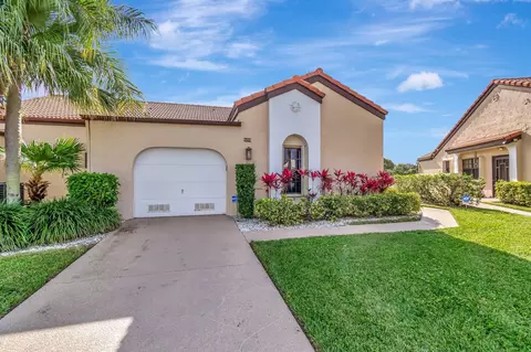 8240 Waterline Dr, Boynton Beach, FL 33472
