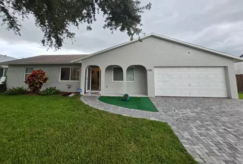 2281 SE Belvedere St, Port Saint Lucie, FL 34984
