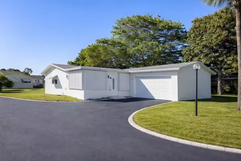 2613 SW Natura Ave, Deerfield Beach, FL 33441