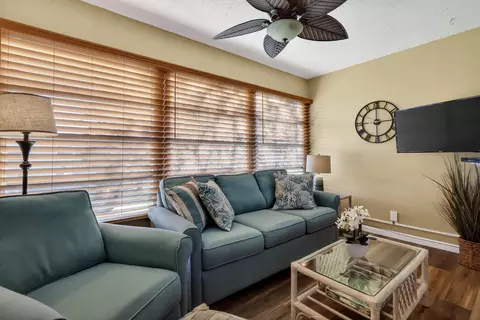 9 Willowbrook Ln #202, Delray Beach, FL 33446