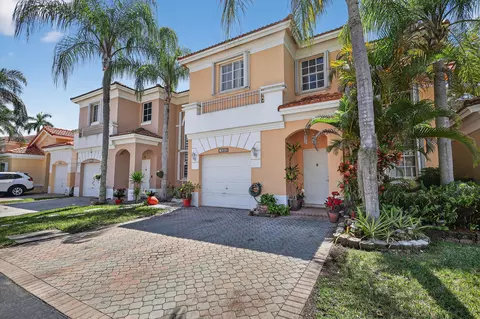 16266 SW 103rd Ter, Miami, FL 33196