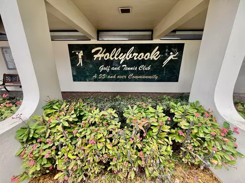 8970 S Hollybrook Blvd #207, Pembroke Pines, FL 33025