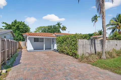 1029 NE 9th Ave, Fort Lauderdale, FL 33304