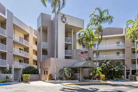 7552 Trent Dr #301, Tamarac, FL 33321