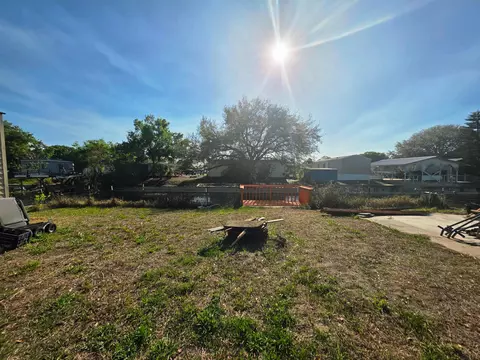 Exterior - 1212 9th St, Okeechobee, FL 34974 photo 2 of 6