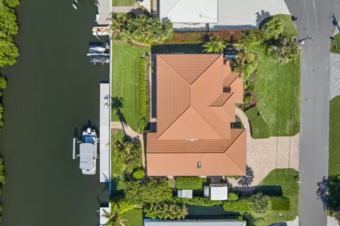 8565 SE Palm St, Hobe Sound, FL 33455