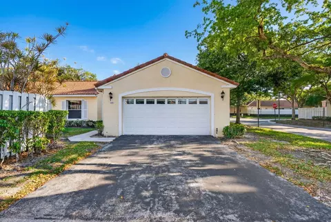 9549 NW 9th Ct, Plantation, FL 33324