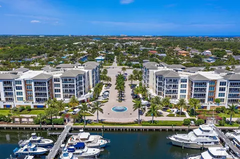 2720 Donald Ross Rd #202, Palm Beach Gardens, FL 33410