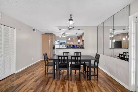 Dining - 1040 SE 5th St SE, Stuart, FL 34996 photo 1 of 1
