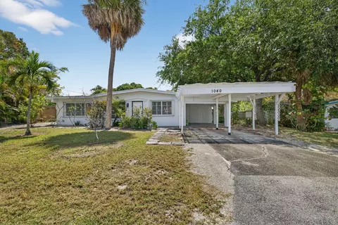 1040 SE 5th St SE, Stuart, FL 34996