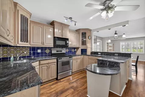 Kitchen - 1040 SE 5th St SE, Stuart, FL 34996 photo 2 of 3