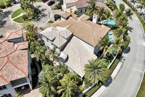 818 Spinnaker Dr E, Hollywood, FL 33019 photo 7