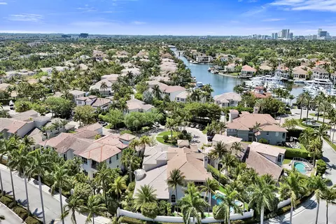 818 Spinnaker Dr E, Hollywood, FL 33019 photo 54