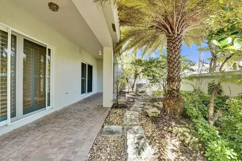 818 Spinnaker Dr E, Hollywood, FL 33019 photo 50