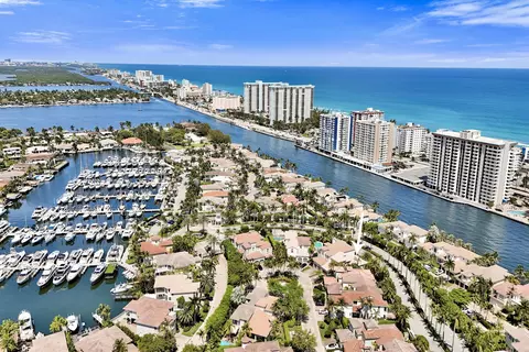 818 Spinnaker Dr E, Hollywood, FL 33019 photo 3