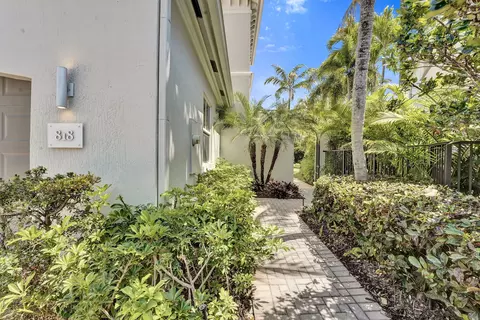 818 Spinnaker Dr E, Hollywood, FL 33019 photo 10