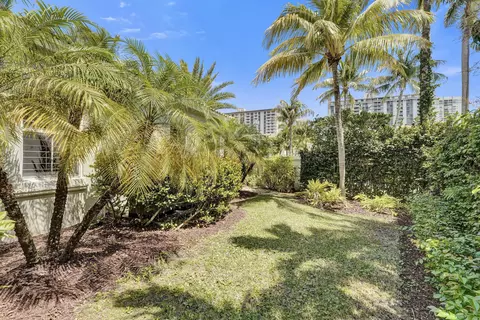818 Spinnaker Dr E, Hollywood, FL 33019 photo 49