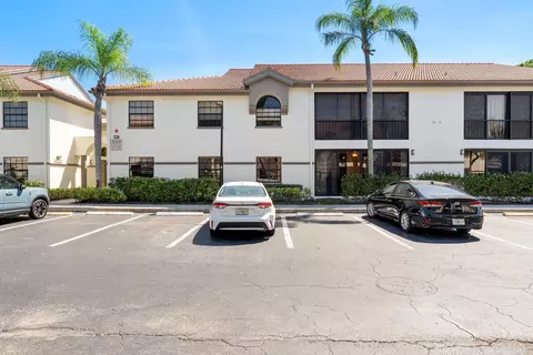 5226 Europa Dr #G, Boynton Beach, FL 33437