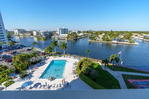 3200 NE 36th St #703, Fort Lauderdale, FL 33308