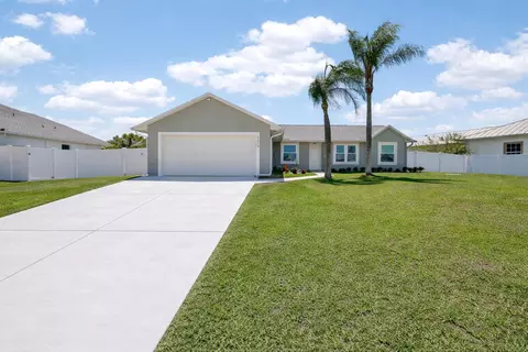 2672 SW Import Dr, Port Saint Lucie, FL 34987