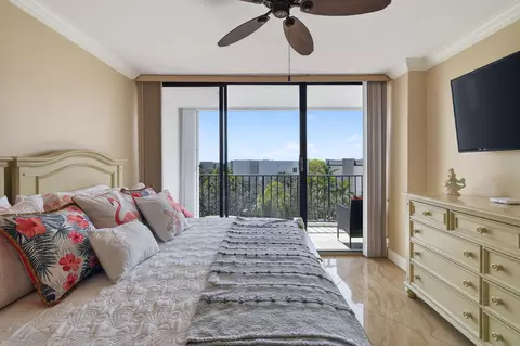 Bedroom - 1300 S Highway A1a #320, Jupiter, FL 33477 photo 5 of 7