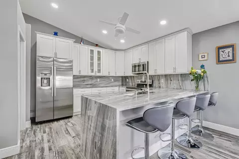 8075 Duomo Cir, Boynton Beach, FL 33472