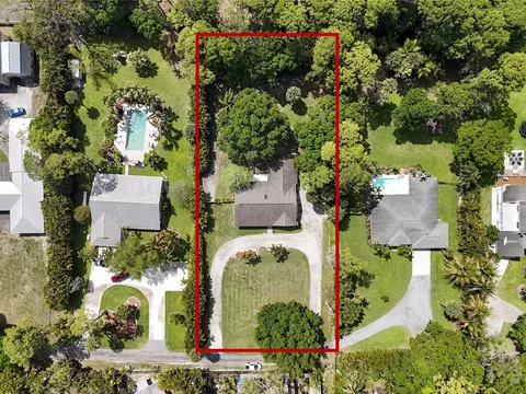 355 86th Ter S, West Palm Beach, FL 33411