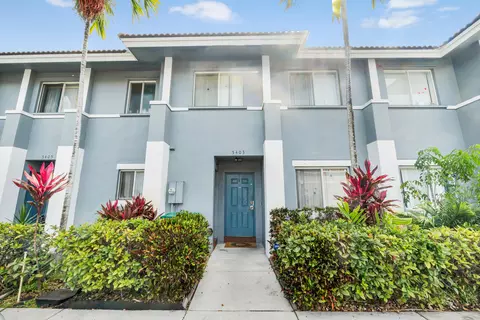 5403 SW 41st St, Pembroke Park, FL 33023