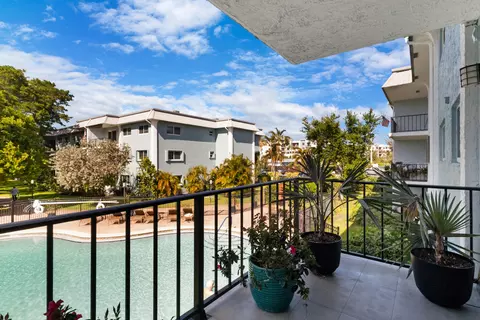 3004 NE 5th Ter NE #210C, Fort Lauderdale, FL 33334