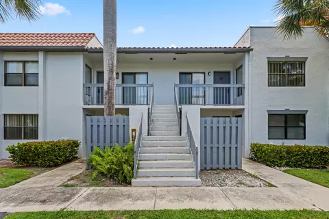 3275 Frederick Blvd #17, Delray Beach, FL 33483