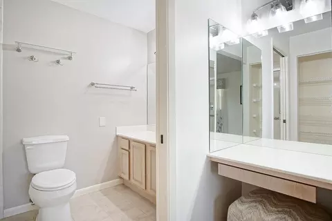 Bath - 2321 SW 3rd Ct, Okeechobee, FL 34974 photo 1 of 5
