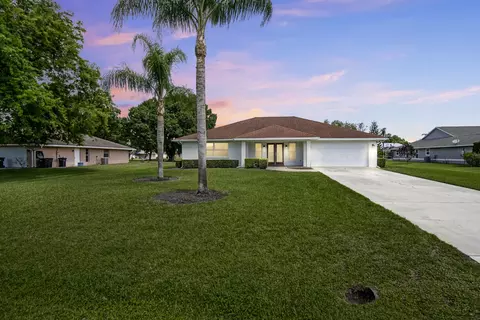 Exterior - 2321 SW 3rd Ct, Okeechobee, FL 34974 photo 2 of 7