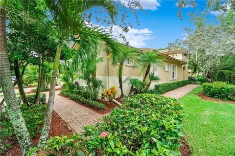 5742 NW 119th Dr, Coral Springs, FL 33076