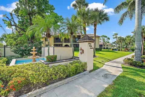 440 Pine Glen Ln #B-1, Greenacres, FL 33463