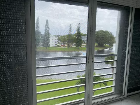 4096 Westbury H #4096, Deerfield Beach, FL 33442