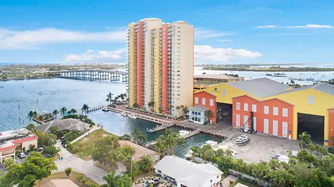 2640 Lake Shore Dr #1416, Riviera Beach, FL 33404