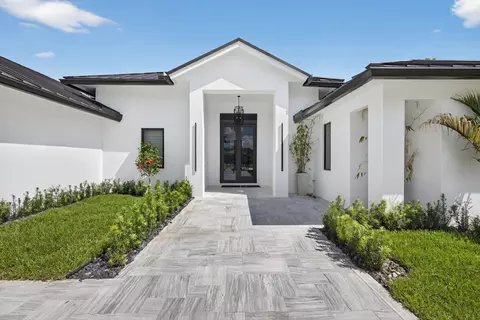 8771 Man O War Rd, Palm Beach Gardens, FL 33418