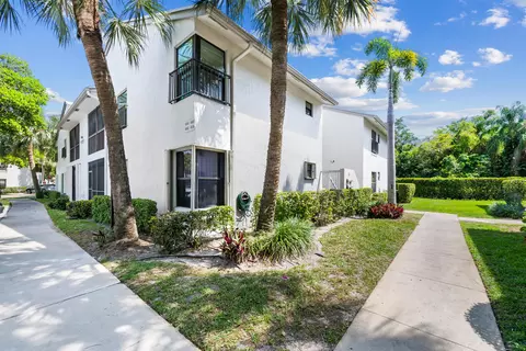 4664 NW 22nd St, Coconut Creek, FL 33063