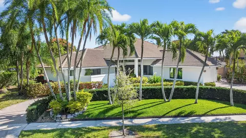 2410 Embassy Dr, West Palm Beach, FL 33401