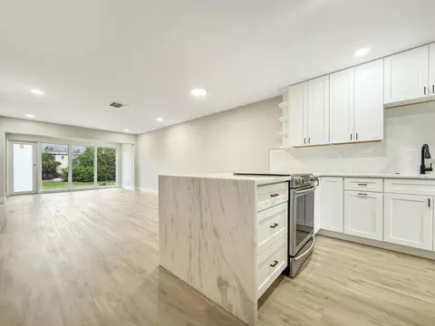 13735 Flora Pl #C, Delray Beach, FL 33484 photo 2