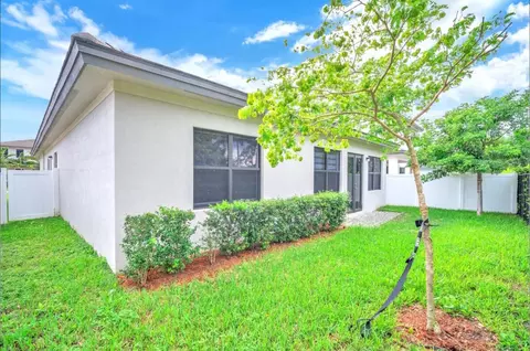 17451 SW 41st St, Miramar, FL 33029