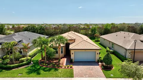 11379 SW Lake Park Dr, Port Saint Lucie, FL 34987