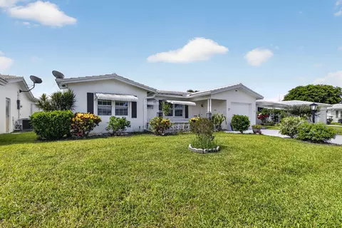 1104 W Ocean Ave, Boynton Beach, FL 33426