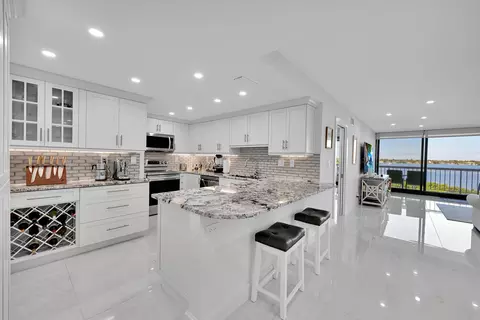 3300 S Ocean Blvd #306N, Palm Beach, FL 33480
