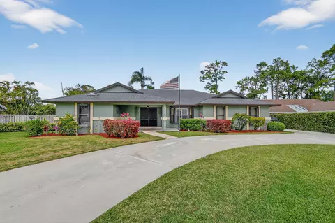 1074 Northumberland Ct, Wellington, FL 33414