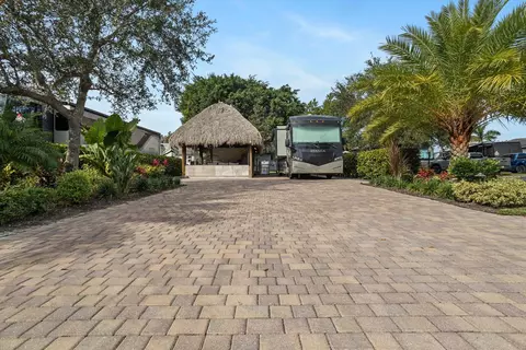 204 N Cortez Dr #204, Margate, FL 33068