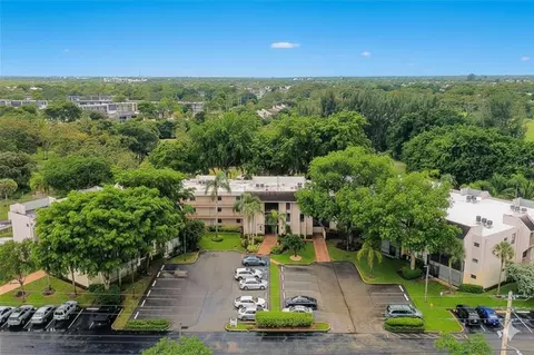 8150 W Mcnab Rd #312, Tamarac, FL 33321