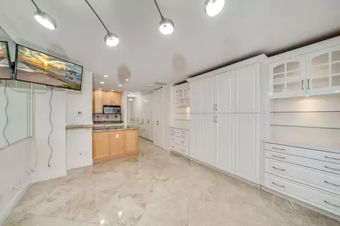405 N Ocean Blvd #122, Pompano Beach, FL 33062