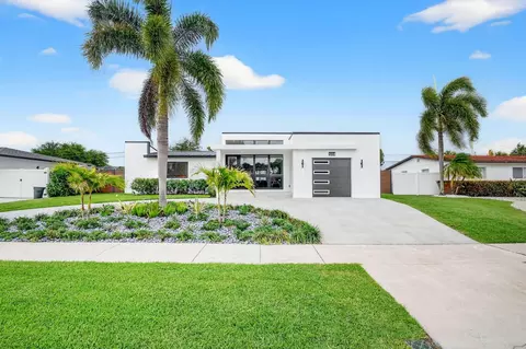 504 Flotilla Rd, North Palm Beach, FL 33408