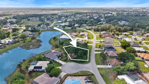 5902 NW Tyrol Ct, Port St Lucie, FL 34983